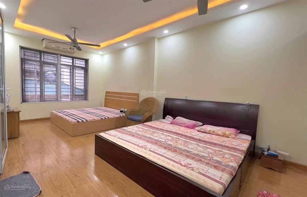Bán nhà đẹp mỹ đình 1 46.5m2 4 tầng 9.75 tỷ nhà góc 2 mặt ngõ, ô tô vào, gần chợ lớn