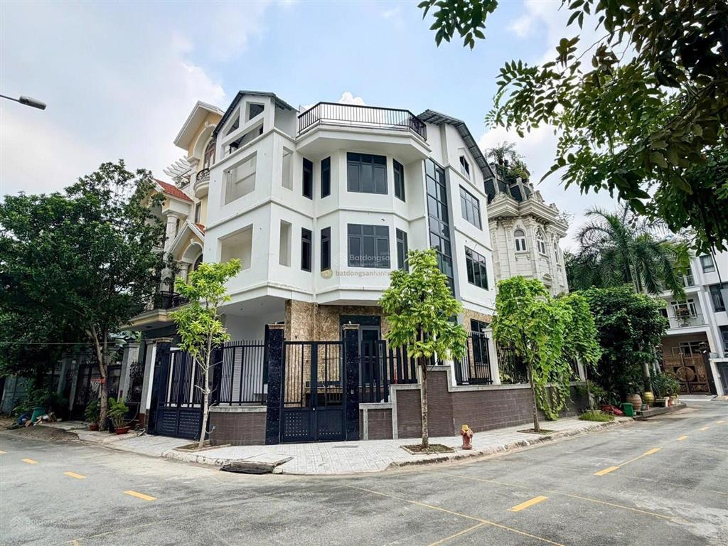 Căn villa góc hiếm khu compound bên sông trần não tốt nhất ở pk 60 tỷ