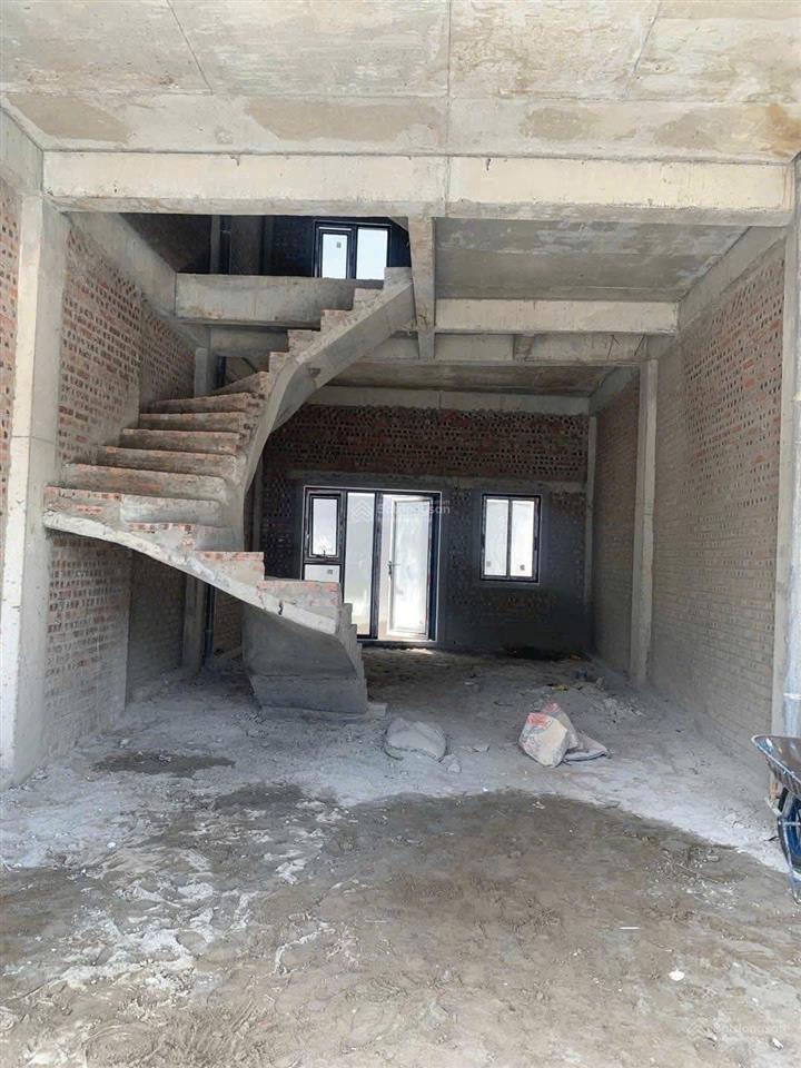 Hiếm  hơn 15 tỷ  liền kề kđt văn phú  2 thoáng  nhà 5 tầng mới  vị trí đẹp. cc 0969 139 ***