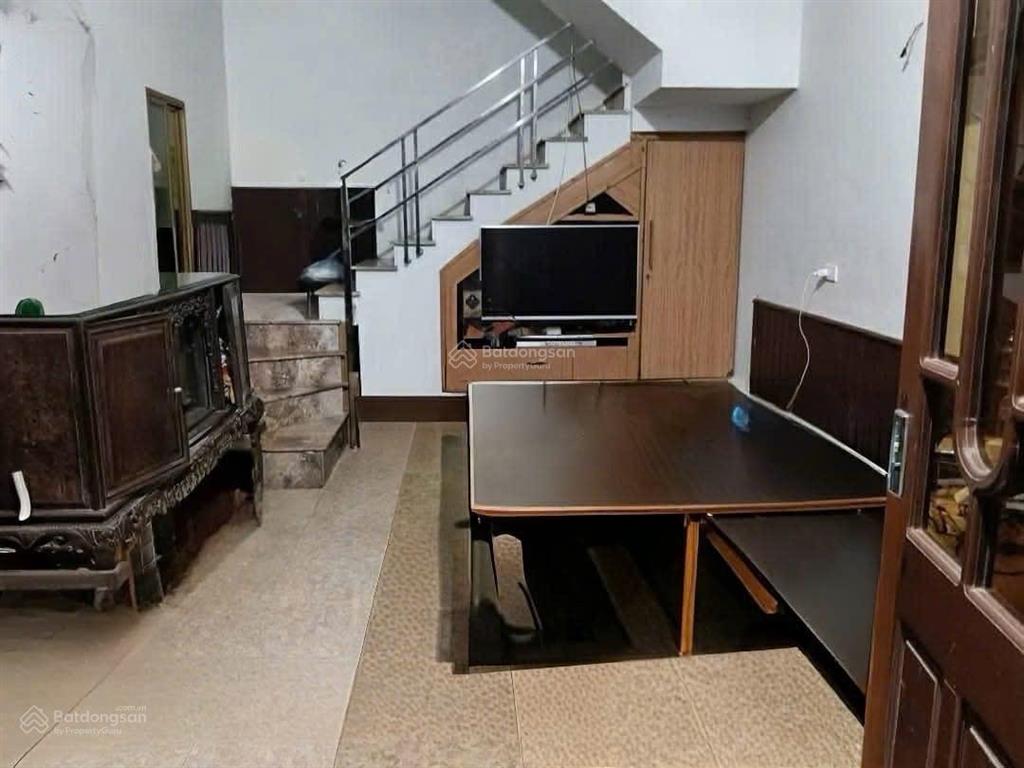 Văn quán  giá rẻ hiếm có  chỉ 6,x tỷ
diện tích 42m nhà 3 tầng. cách 1 nhà ra oto. cc 0969 139 ***