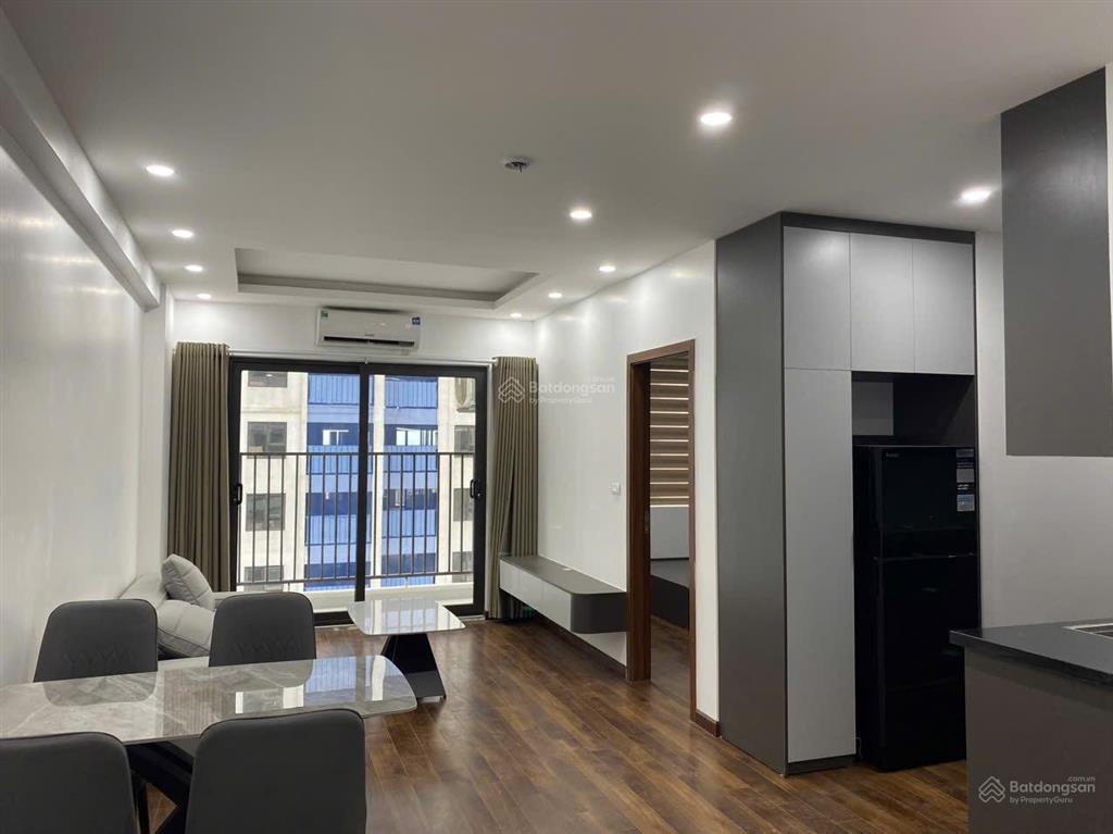 Bán gấp ch đầy đủ nội thất + sổ đỏ. giá 1.8 tỷ.  0919 786 ***