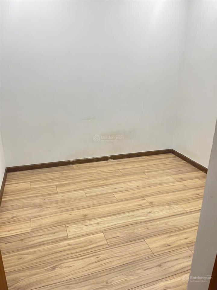 Cần bán căn 2pn2wc bcons plaza  giá 2 tỷ 3  view hồ bơi đắt giá