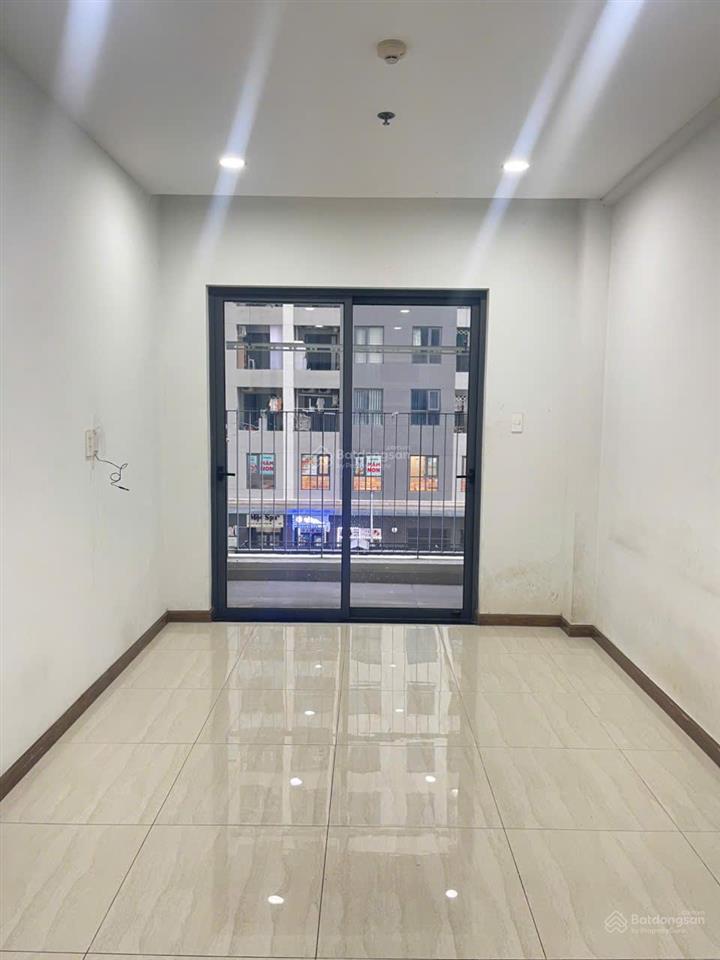 Cần bán căn 2pn2wc bcons plaza  giá 2 tỷ 3  view hồ bơi đắt giá