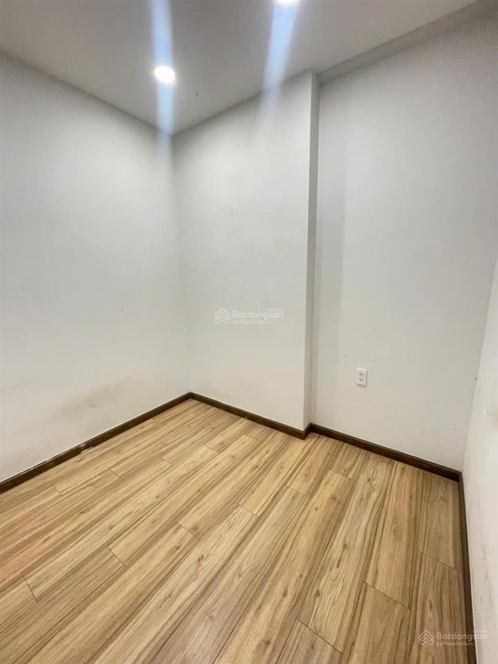 Cần bán căn 2pn2wc bcons plaza  giá 2 tỷ 3  view hồ bơi đắt giá