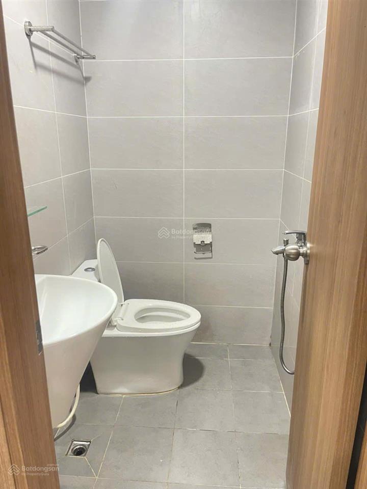 Cần bán căn 2pn2wc bcons plaza  giá 2 tỷ 3  view hồ bơi đắt giá