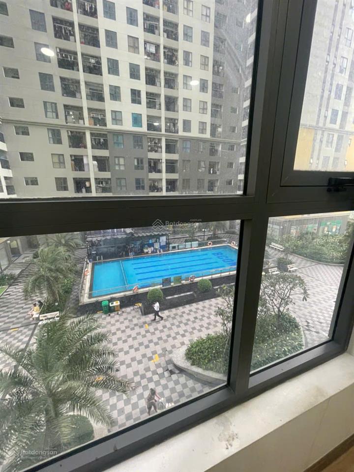 Cần bán căn 2pn2wc bcons plaza  giá 2 tỷ 3  view hồ bơi đắt giá