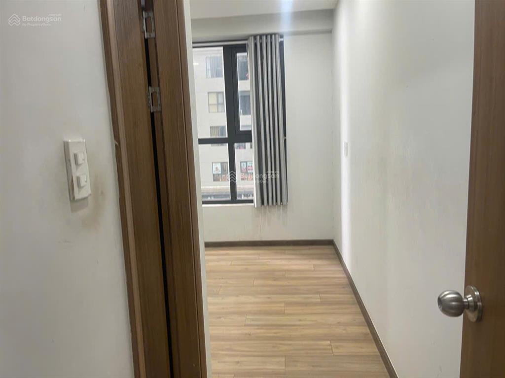 Cần bán căn 2pn2wc bcons plaza  giá 2 tỷ 3  view hồ bơi đắt giá