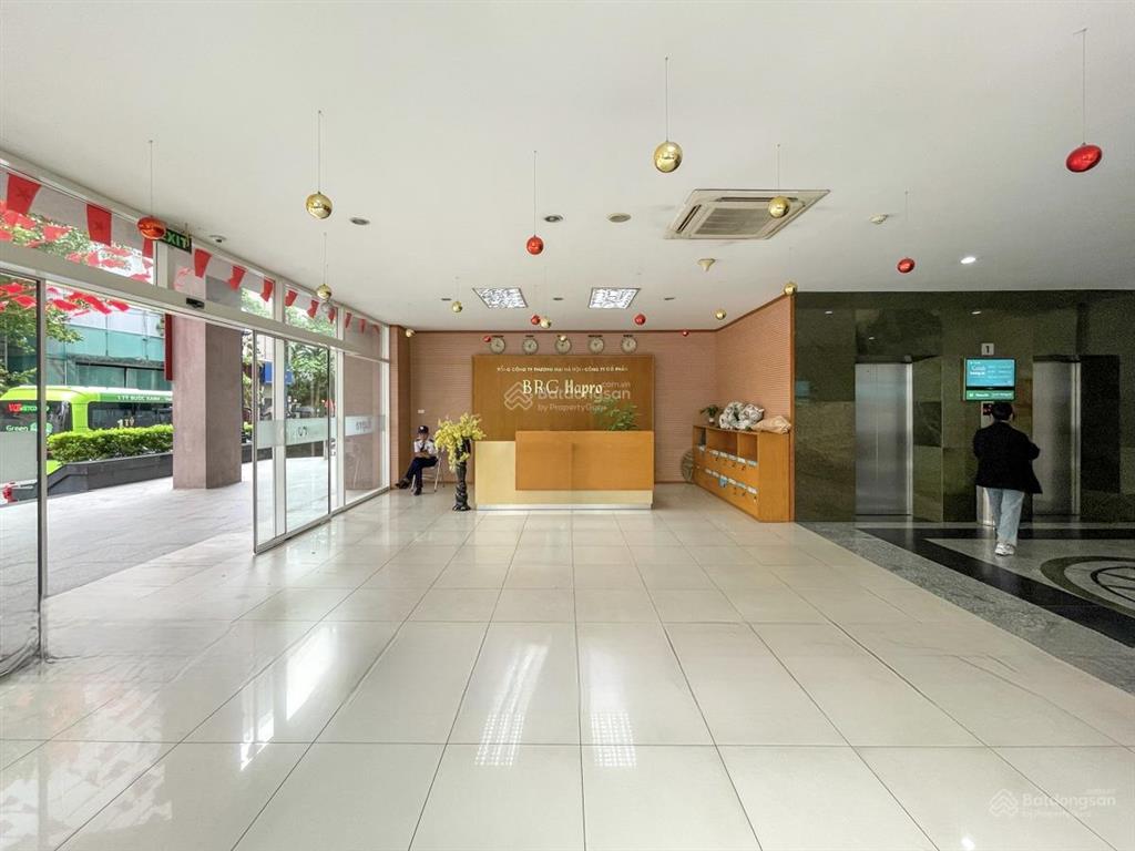Cho thuê văn phòng tại 11b cát linh, 420 nghìn / m2, 1000 m2, hàng hiếm tại đống đa