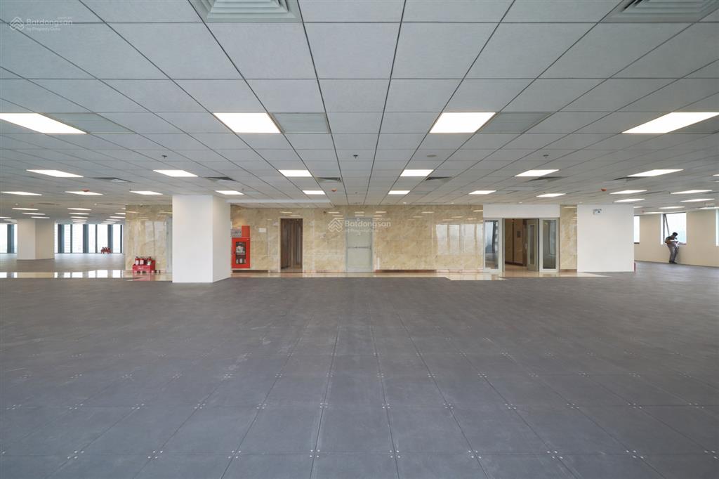 Cho thuê 500m2 sàn thương mại tòa nhà t&t 120 định công, hoàng mai, hà nội