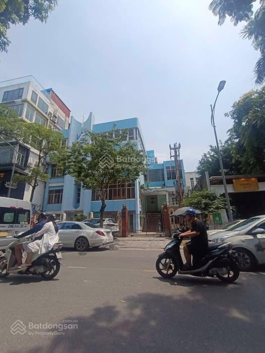 Chính chủ cho thuê mặt bằng 74 nguyễn du 550m2 x 4 tầng mt 21m
