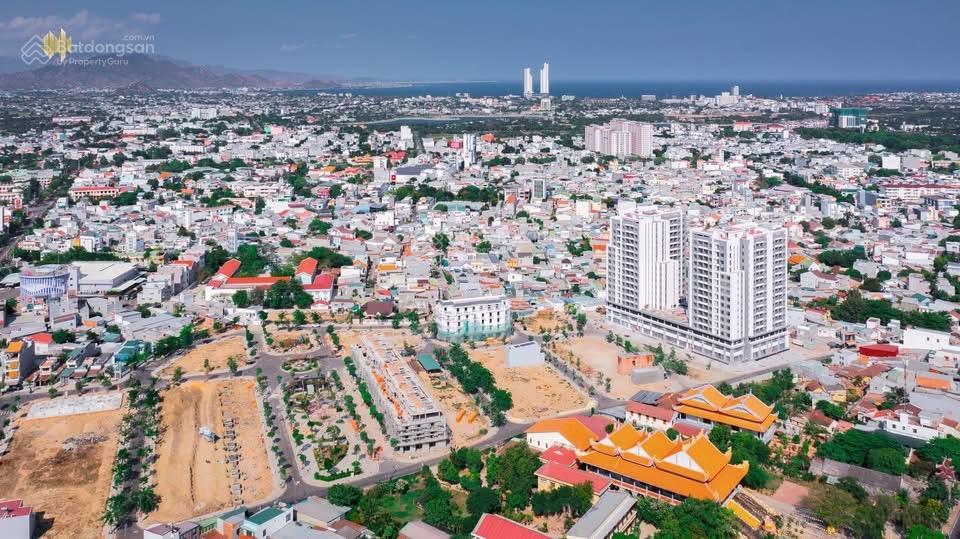 Bán nhà phố 5 tầng, trung tâm tp phan rang, sổ hồng chính chủ, hoàn công nhà, giá trực tiếp 3 tỷ 5