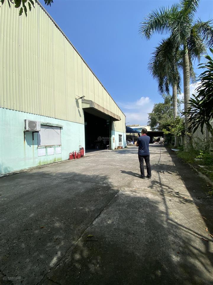 Cho thuê 1000m² kho xưởng tân bình