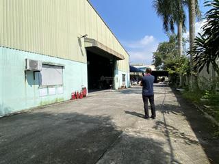 Cho thuê 1000m² kho xưởng tân bình