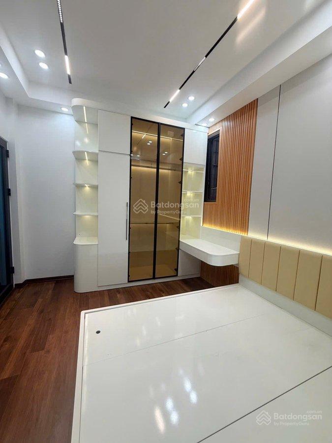 Bán! nhà đẹp phố yên ninh, ba đình 45m2, 6t, mt7.9m, nhỉnh 9tỷ, thang máy, cách ôtô 30m