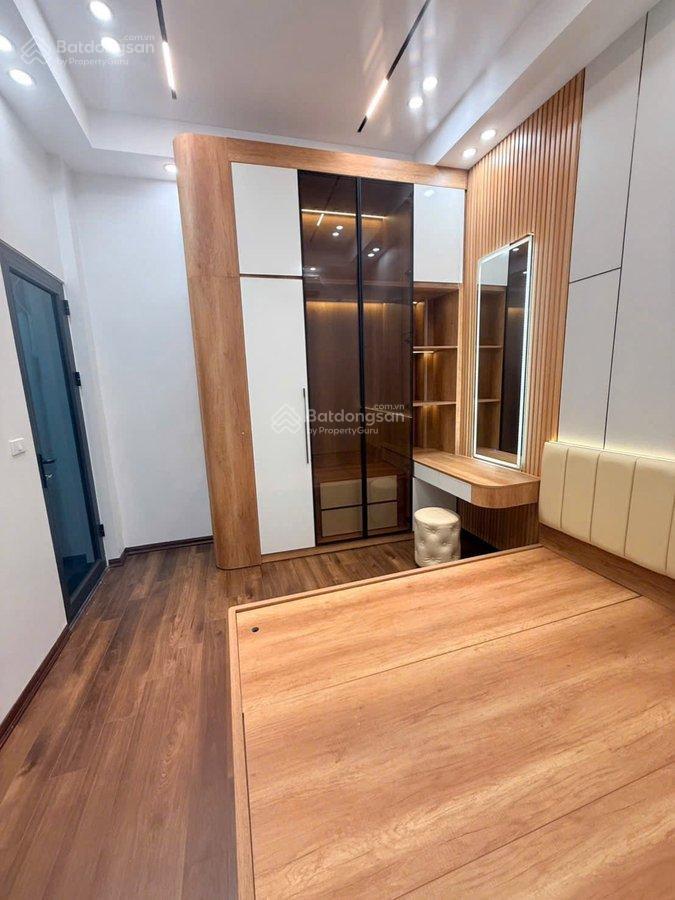 Bán! nhà đẹp phố yên ninh, ba đình 45m2, 6t, mt7.9m, nhỉnh 9tỷ, thang máy, cách ôtô 30m
