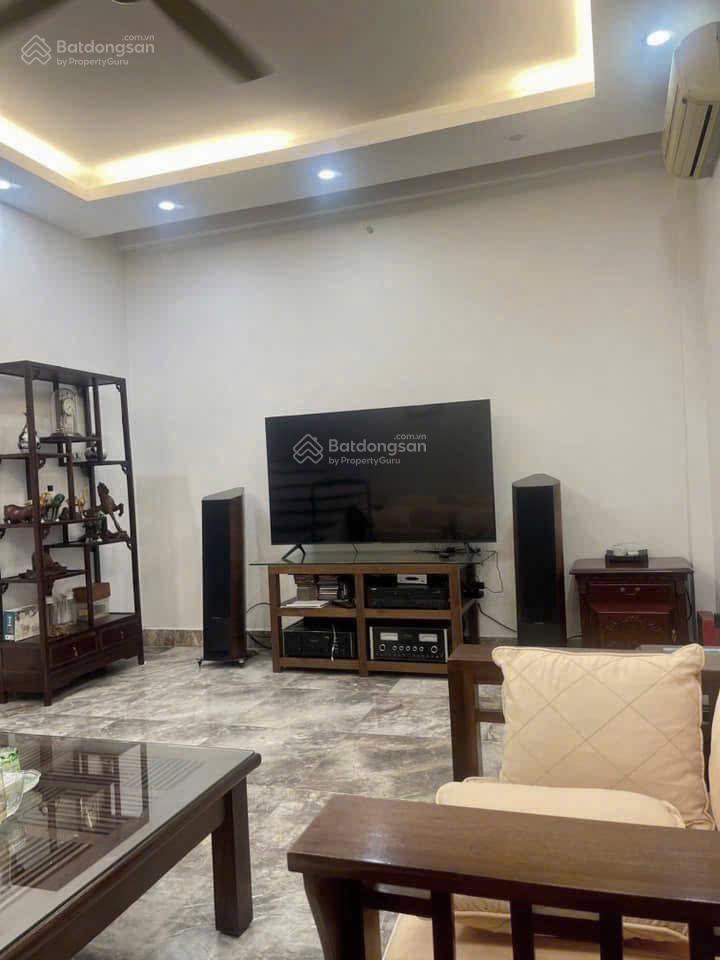 Bán nhà đình thôn 46m2 4 tầng 9.7 tỷ góc 2 mặt ngõ, ô tô vào, nhà dân xây cực chắc
