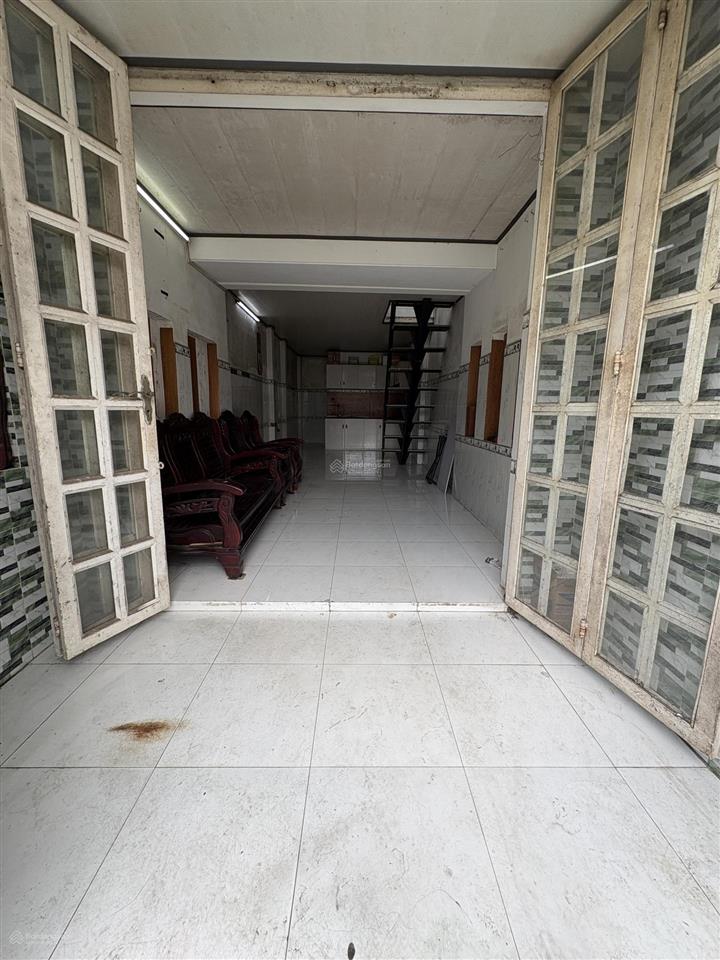 Bán nhà riêng tại thạnh lộc 50, gần chợ đường, quận 12 (cũ) chỉ có 1,8 tỷ, thổ cư 32 m2