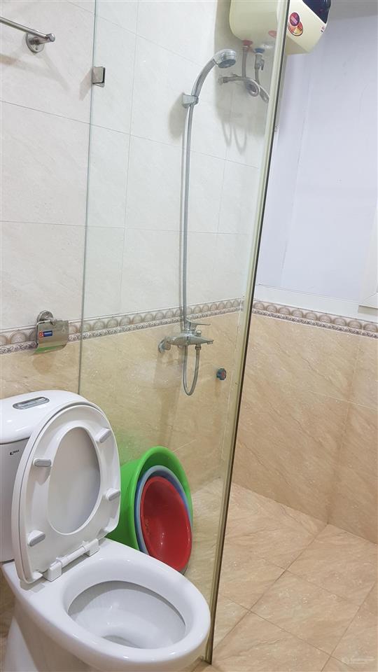 Cho thuê nhà riêng 11 triệu, 60m2, 4pn, 4wc tại số nhà 11 ngõ 270, hoàng mai, hà nội