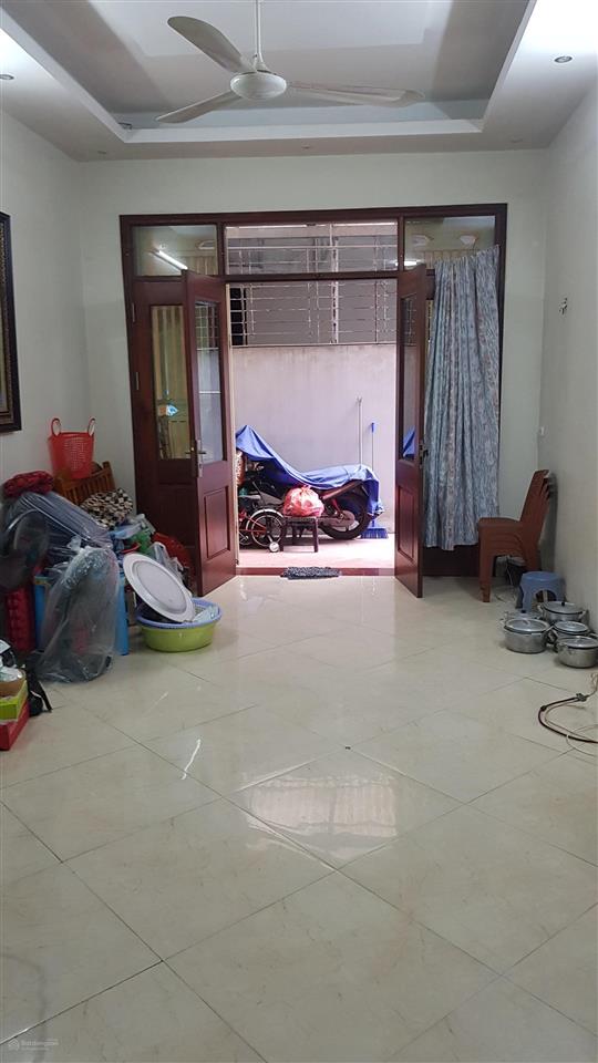 Cho thuê nhà riêng 11 triệu, 60m2, 4pn, 4wc tại số nhà 11 ngõ 270, hoàng mai, hà nội