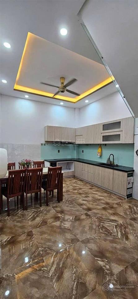 Bán nhà giá 3 tỷ 500tr hxh 6m ở đ.nguyễn văn tăng, p.long phước, 56m2, 5pn, 3wc,shr