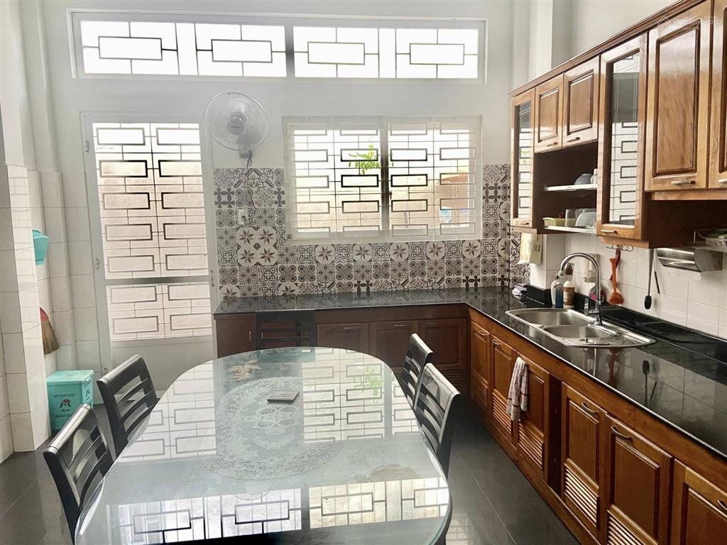 Bán nhà giá 2tỷ290 hxh 6m đ. số 6, p.linh xuân,thủ đức,58m2,shr