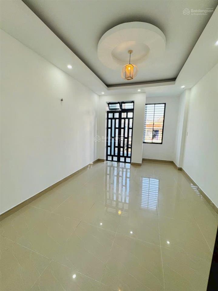 Cần bán nhà giá 2tỷ690 hxh 6m đ.võ văn ngân, p.linh chiểu,thủ đức65,6m2,shr