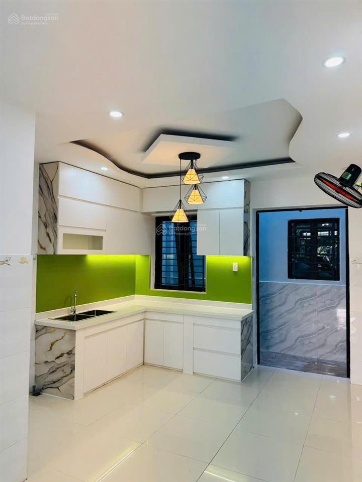 Cần bán nhà giá 2tỷ690 hxh 6m đ.võ văn ngân, p.linh chiểu,thủ đức65,6m2,shr