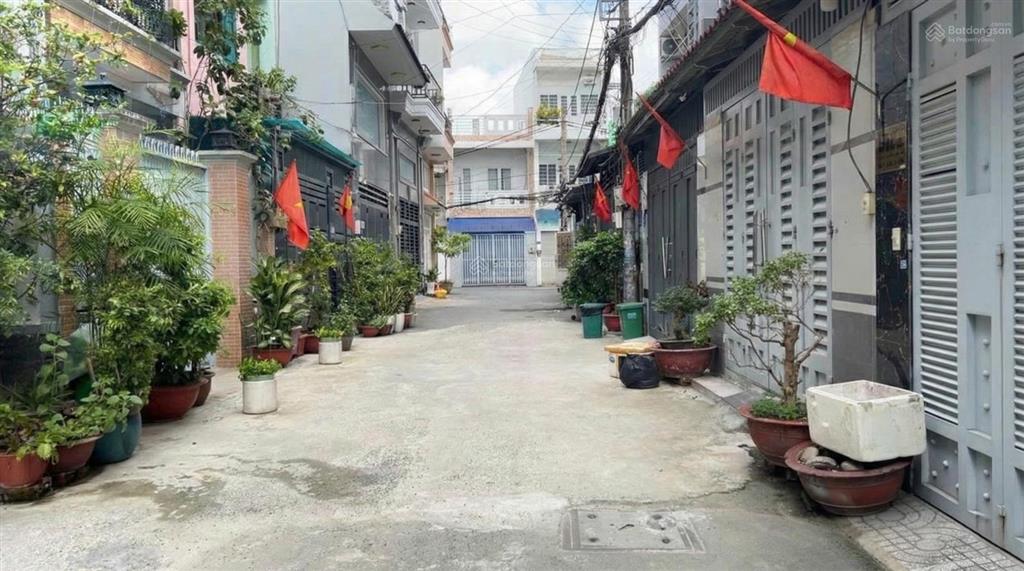 Bán nhà giá 2tỷ290 hxh 6m đ.võ văn hát, p.long trường, q.9,43,7m2,shr