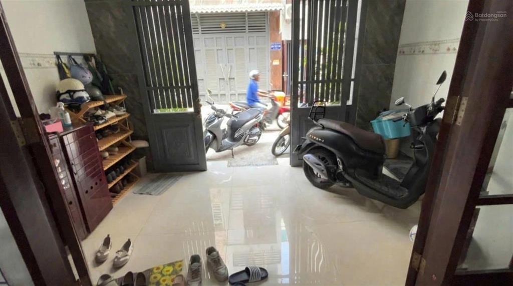 Bán nhà giá 2tỷ290 hxh 6m đ.võ văn hát, p.long trường, q.9,43,7m2,shr