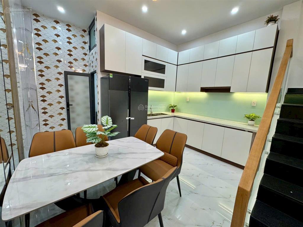 Bán nhà 4 tầng hxh 7m, 2tỷ 390tr, ở đ.447, p.tăng nhơn phú a, q.9, 70m2, 4pn, 4wc,shr