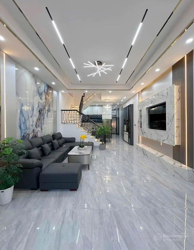 Bán nhà giá 2tỷ390tr hxh 6m đ.lã xuân oai, p.tăng nhơn phú a, q.9,40m2,shr