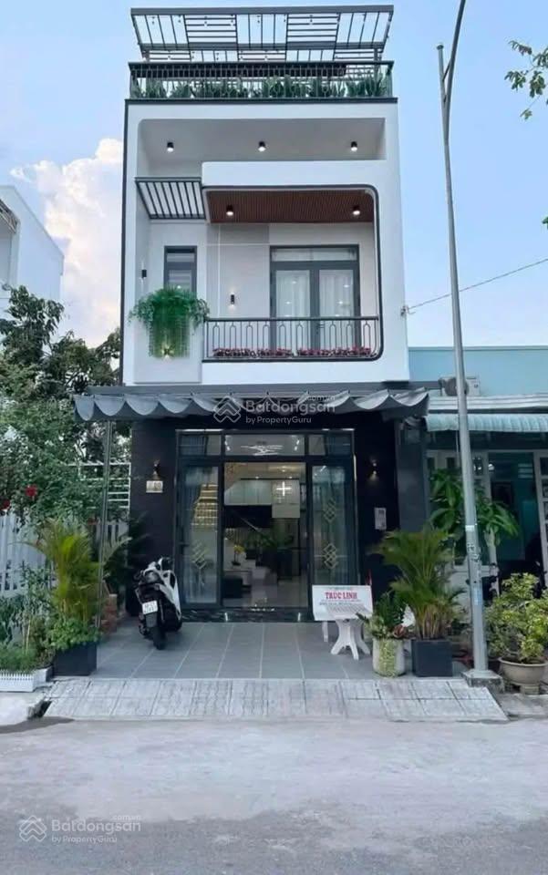 Bán nhà giá 2tỷ390tr hxh 6m đ.lã xuân oai, p.tăng nhơn phú a, q.9,40m2,shr