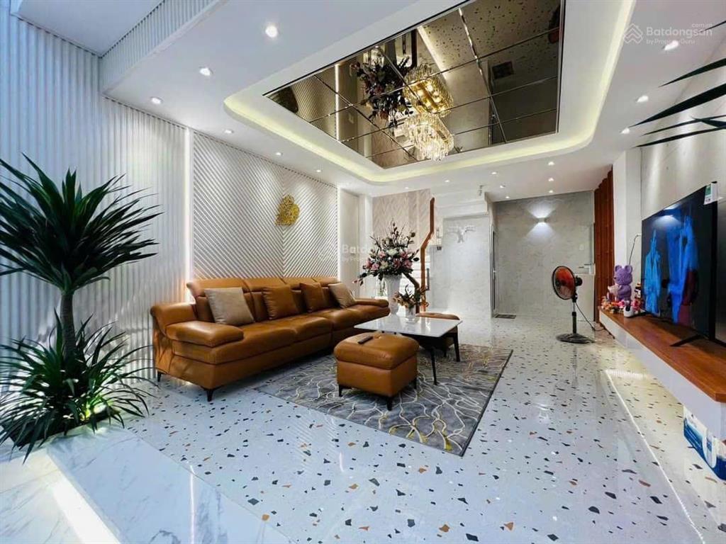 Bán nhà giá 2 tỷ 200tr hxh 6m ở đ.số 8, p.linh tây,thủ đức, 56m2, 3pn, 3wc,shr
