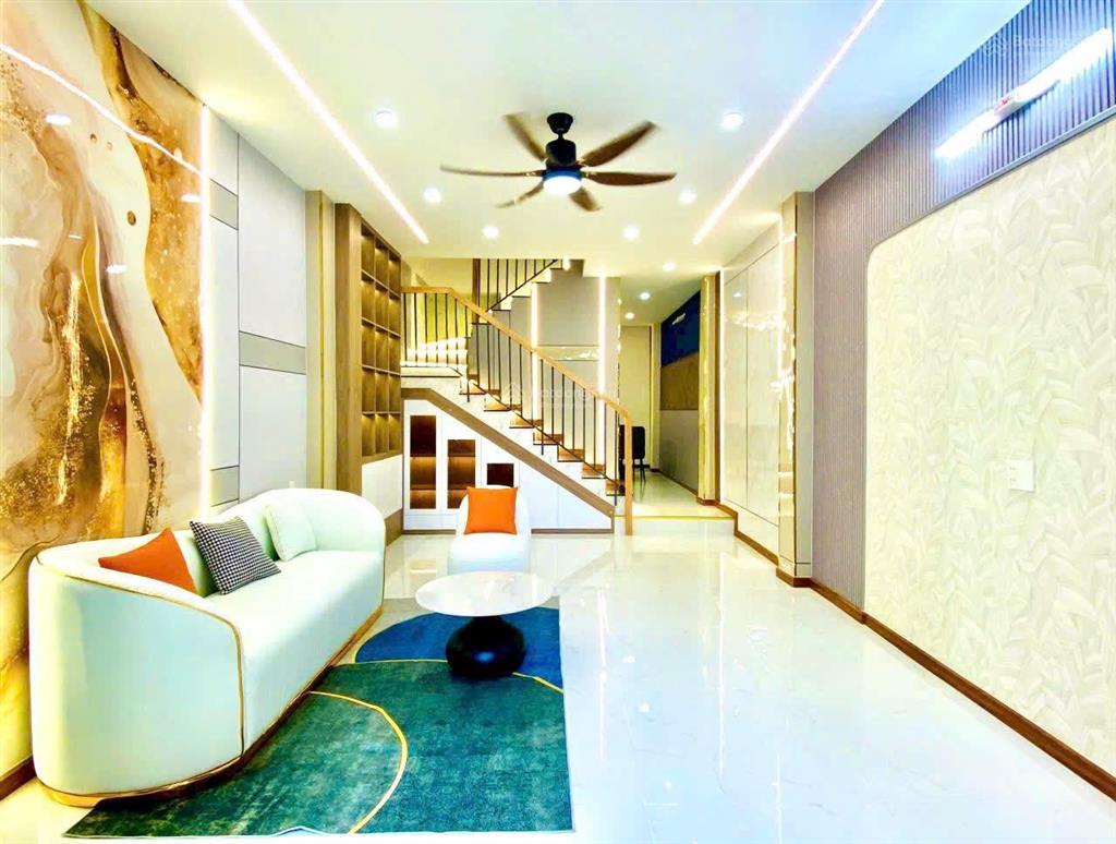 Bán nhà giá 2 tỷ 300tr hxh 6m ở đ.võ văn ngân, p.linh chiểu, thủ đức, 70m2, 3pn, 3wc,shr
