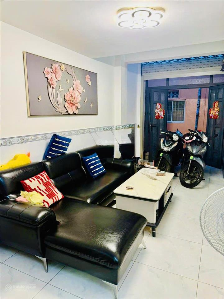 Bán nhà q3 cũ, 5 tầng ,5pn, sát chợ, tiện mua ở và cho thuê có thu nhập ổn định  chỉ 7,5 tỷ ở ngay
