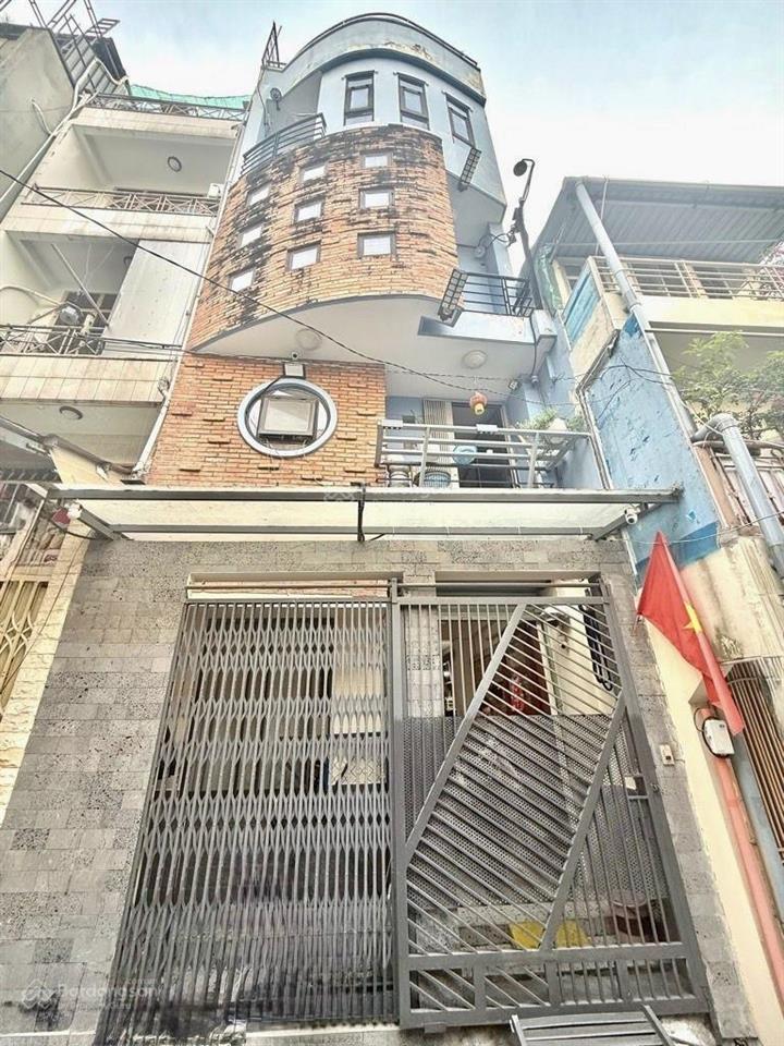 Bán nhà quận 3 cũ, tương lai ra mt giá trị bđs tăng cao, hẻm 5.5m đẹp.  61 m2 , p.bàn cờ, 12,9 tỷ