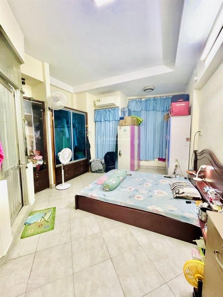Bán nhà quận 3 cũ, tương lai ra mt giá trị bđs tăng cao, hẻm 5.5m đẹp.  61 m2 , p.bàn cờ, 12,9 tỷ