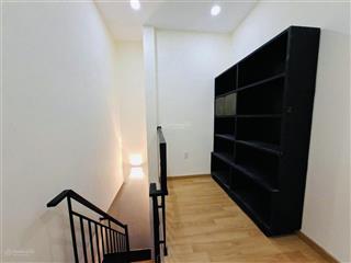 Bán nhà trệt  lầu q3 cũ dt 56m2  ngang hơn 4m  lý chính thắng.p. xuân hoà  chỉ 7,68 tỷ