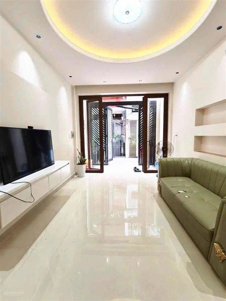 Bán nhà đẹp  trung tâm quận 3  sát mt nguyễn đình chiểu,p.bàn cờ  3 tầng mới ở ngay  8,99 tỷ