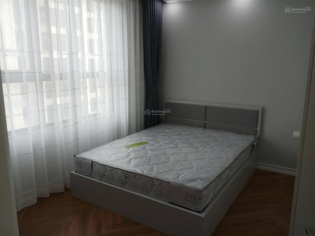 Căn hộ 3pn 110m2 tầng trung tòa c3  trục căn "hoa hậu" view hồ tại vinhome d'capitale/ 14.x tỷ