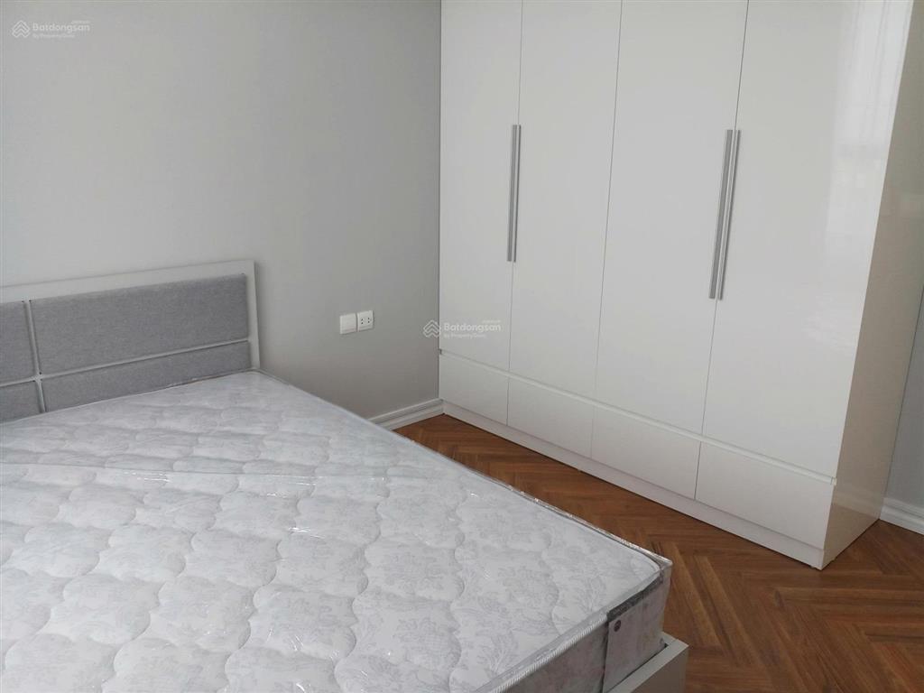Căn hộ 3pn 110m2 tầng trung tòa c3  trục căn "hoa hậu" view hồ tại vinhome d'capitale/ 14.x tỷ