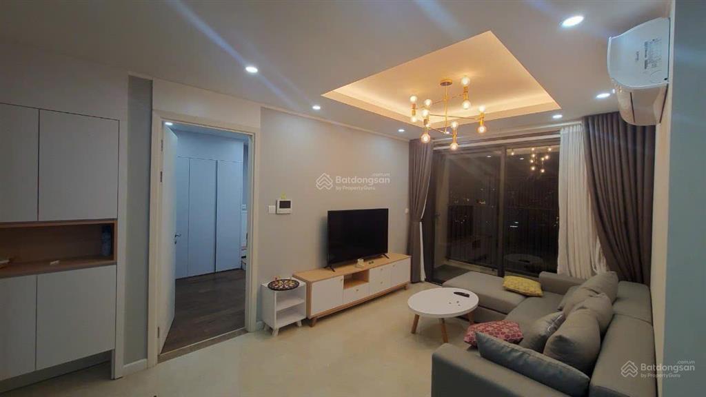Bán căn 2 ngủ vinhomes d'capitale 83m2/ c6 tầng trung view hồ thoáng mát về hè giá trao đổi