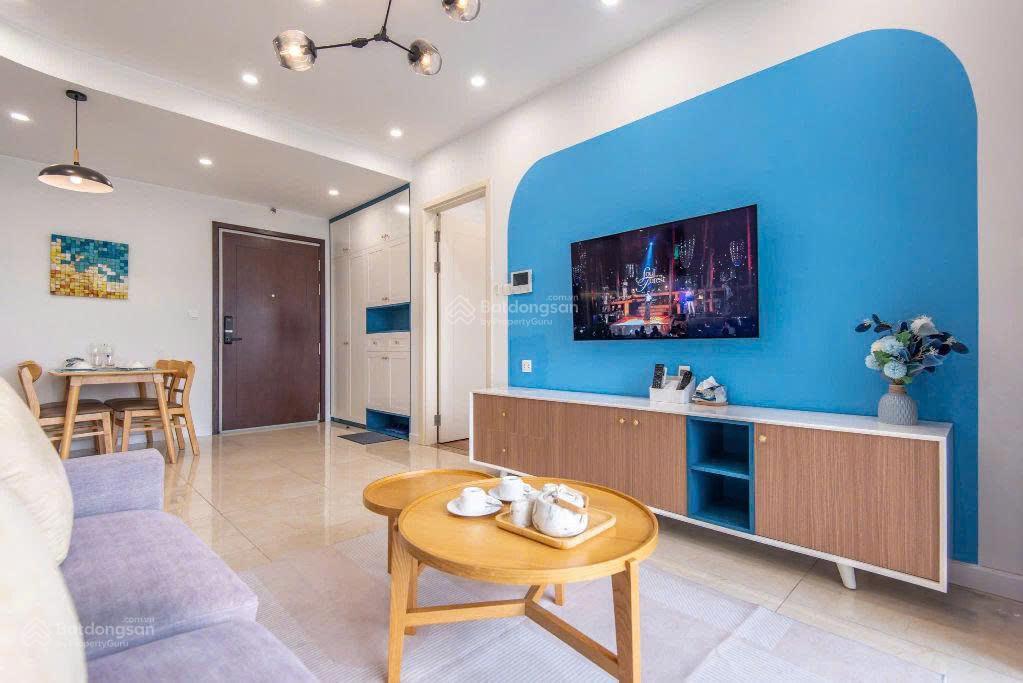 Căn 2 ngủ vinhomes d'capitale tại c3, dt 74m², view hồ đẹp  tầng trung  giá tốt 9 tỷ [full đồ]