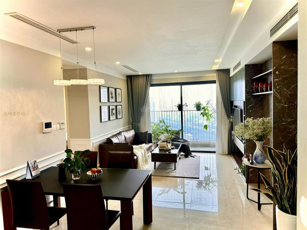 Vinhomes d'capitale bán gấp căn 2pn 83m2 bc đông nam siêu mát tòa c6