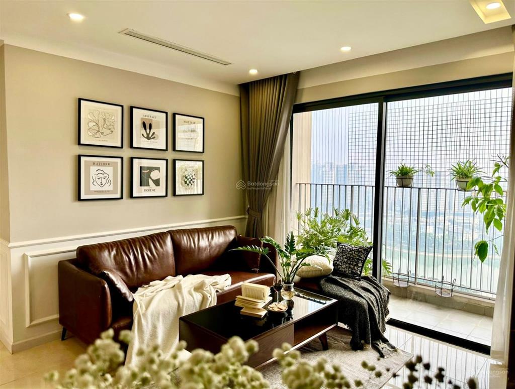 Vinhomes d'capitale bán gấp căn 2pn 83m2 bc đông nam siêu mát tòa c6