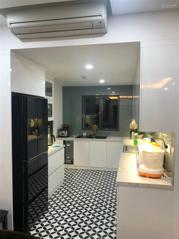 Chuyển nhượng căn hộ dt rộng tại mulberry lane 3pn  137m2 view bể bơi giá cực tốt 9 tỷ