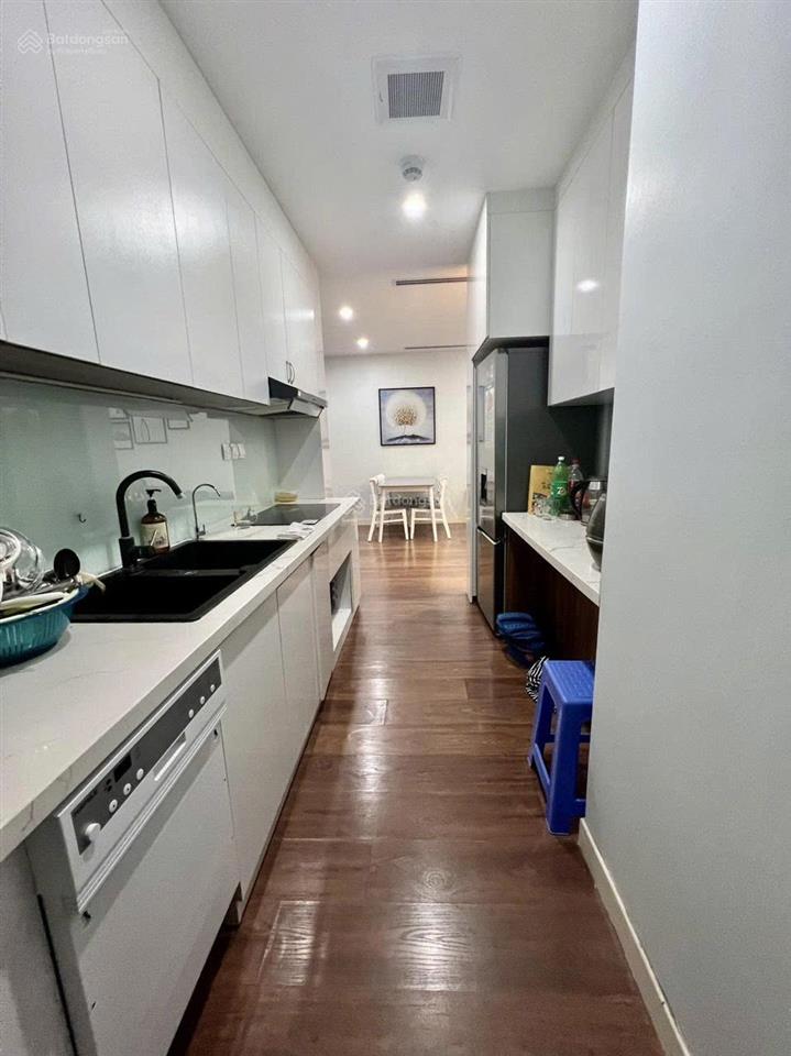 Nhượng gấp 2pn 86m2 imperia garden tầng trung tòa c  view cảnh quan đô thị giá chỉ 9x tr/m2