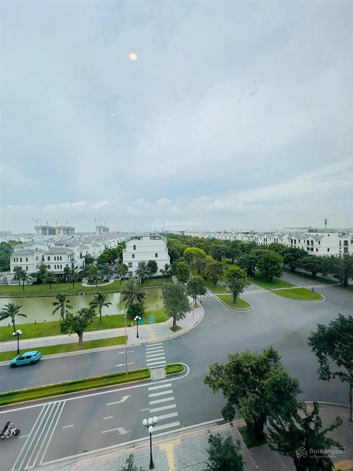 Chính chủ cần bán gấp căn chung cư góc 2pn 2vs tòa h3, vinhome ocean park, gia lâm, hà nội