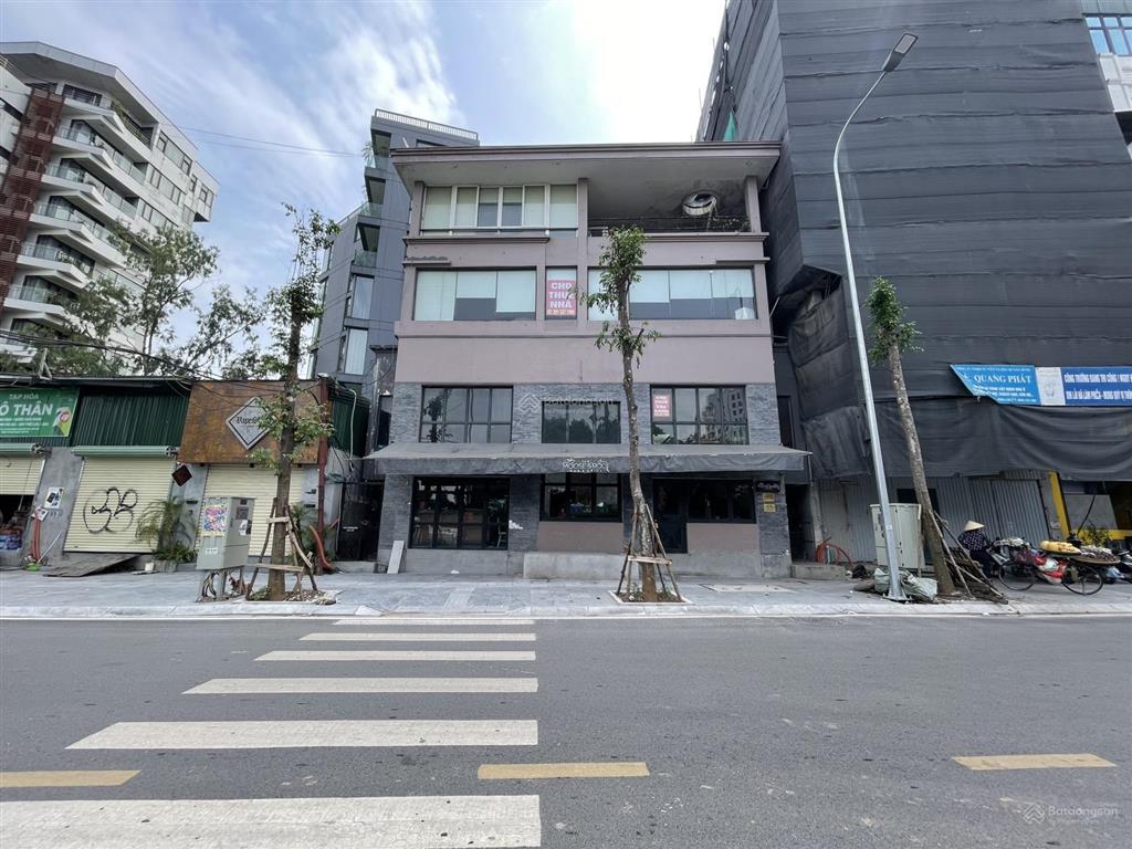 Cho thuê nhà mp nguyễn hữu huân, 50m2 x 3t, lô góc, vị trí đẹp, kd sạch sẽ