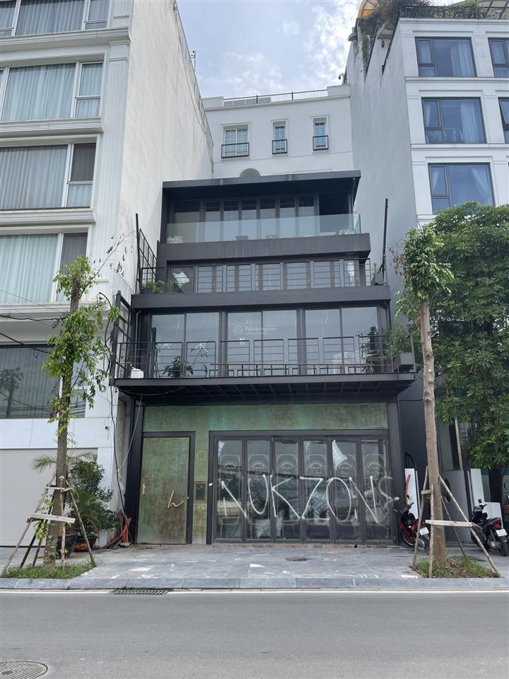 Cho thuê nhà mp nguyễn hữu huân, 50m2 x 3t, lô góc, vị trí đẹp, kd sạch sẽ
